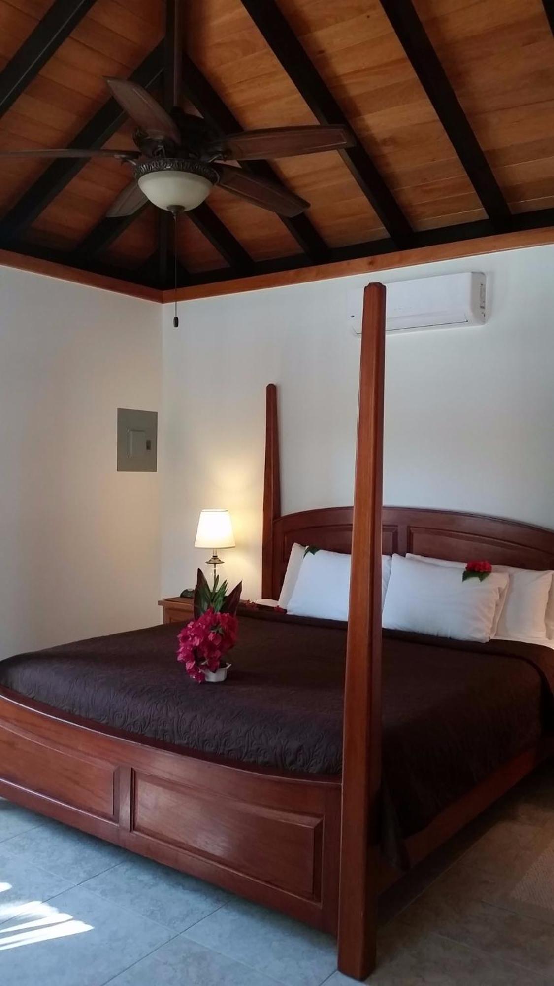 Cocotal Inn And Cabanas Сан-Педро Номер фото